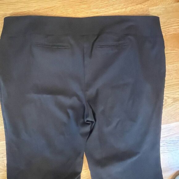 Women's Torrid  Bootcut Stretch Cropped Trouser Black Pants sz. 24T  #MM - Picture 8 of 9